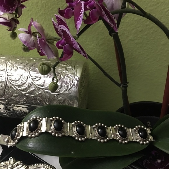 Jewelry - Beautiful bracelet 925 and ónix